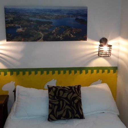 Hostel-Affordable Rooms With Private Bathroom San Juan Guatapé Exteriér fotografie